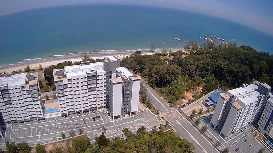 Alfaruqi Homestay Seaview 8 콴탄 외부 사진